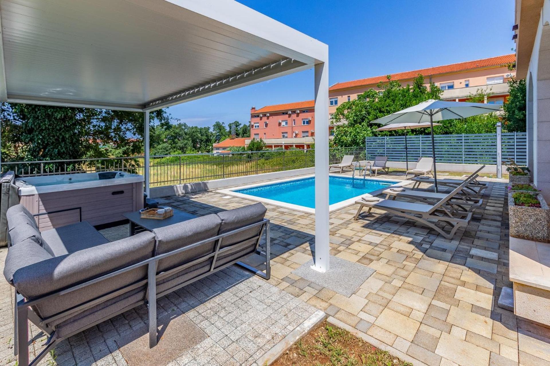 Villas Lotus With Pool And Jacuzzi Pula Exterior foto